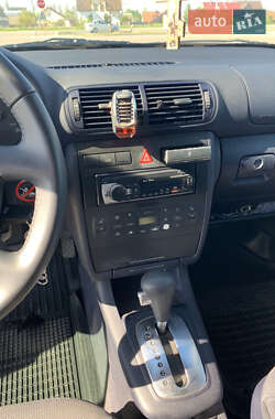 Хэтчбек Audi A3 2001 в 