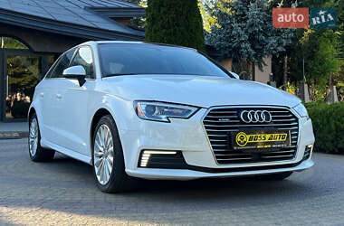 Хэтчбек Audi A3 2016 в 