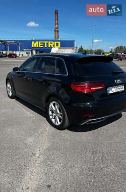 Хэтчбек Audi A3 2018 в Львове