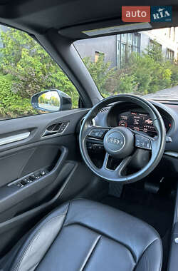 Кабриолет Audi A3 2018 в 