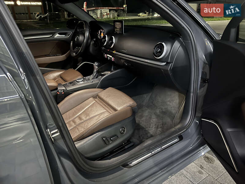 Хэтчбек Audi A3 2017 в Луцке