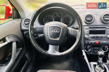 Хэтчбек Audi A3 2007 в 