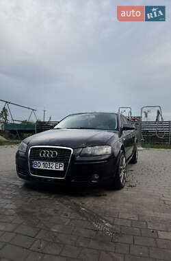 Хэтчбек Audi A3 2006 в 