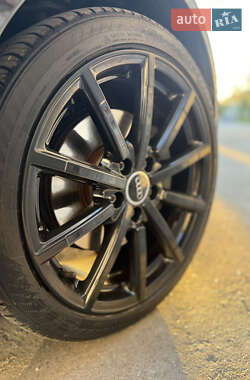 Седан Audi A3 2014 в 