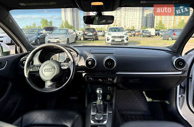 Седан Audi A3 2015 в 