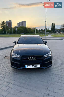 Седан Audi A3 2016 в 