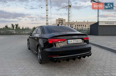 Седан Audi A3 2016 в 