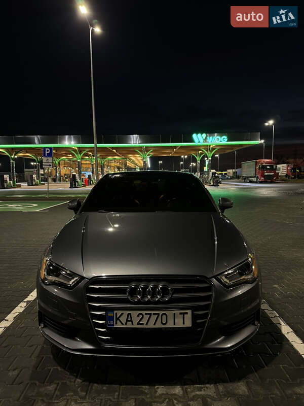 Седан Audi A3 2015 в 