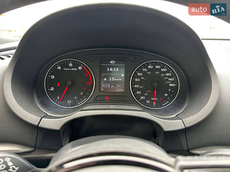 Седан Audi A3 2015 в Киеве