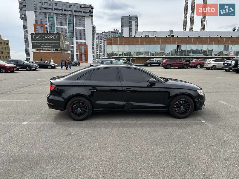 Седан Audi A3 2015 в Киеве