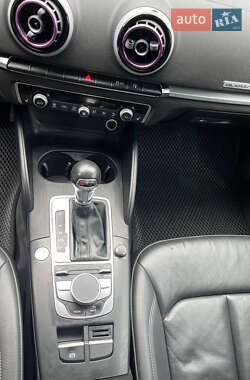 Седан Audi A3 2015 в 