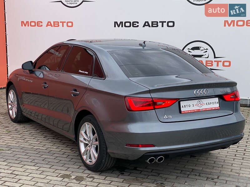 Седан Audi A3 2014 в Рівному