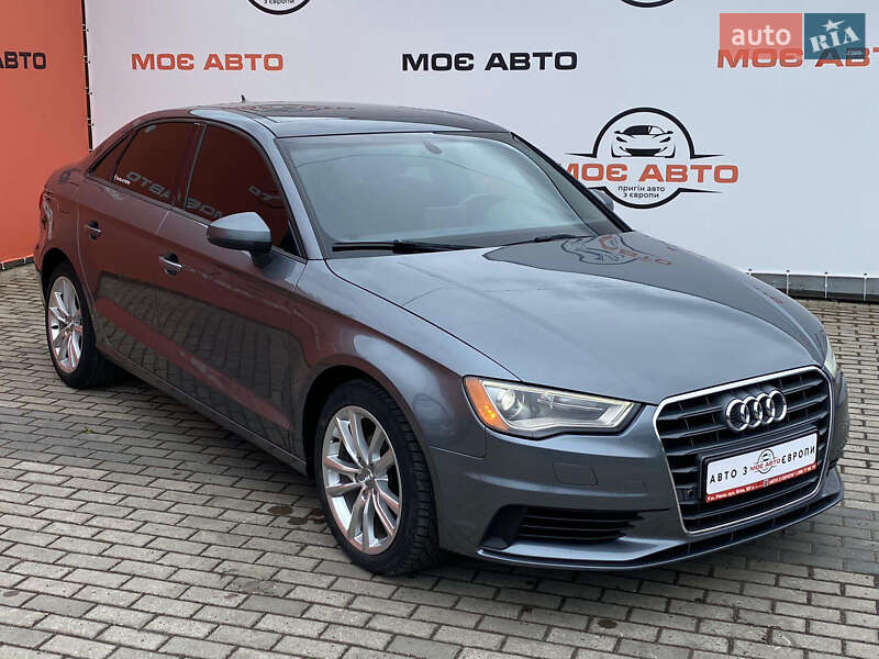 Седан Audi A3 2014 в Рівному