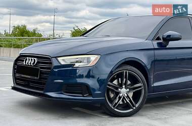 Седан Audi A3 2016 в 