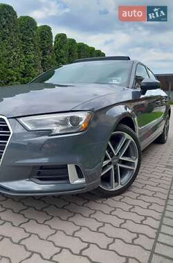 Седан Audi A3 2017 в 
