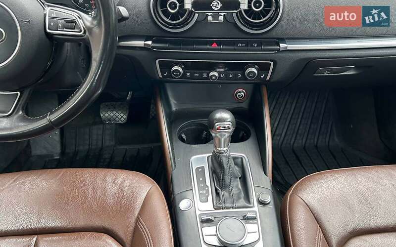Седан Audi A3 2014 в Черновцах