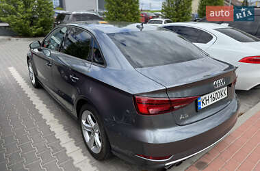 Седан Audi A3 2017 в 