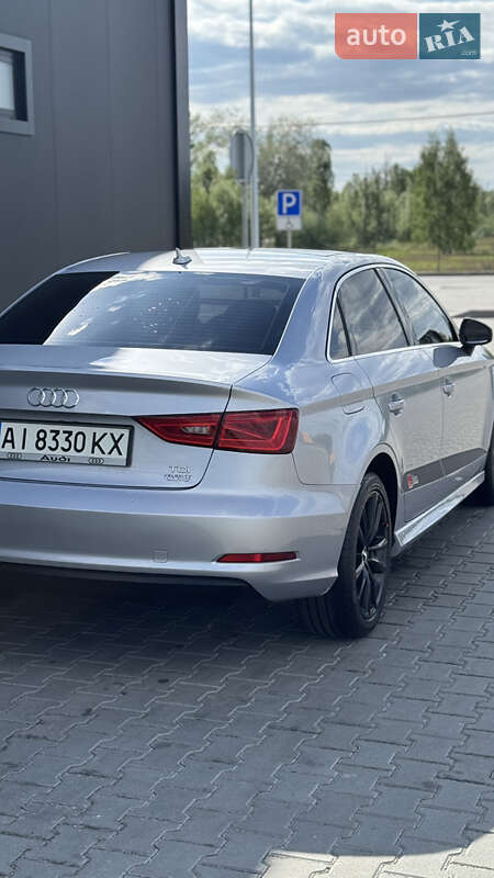 Седан Audi A3 2014 в Буче