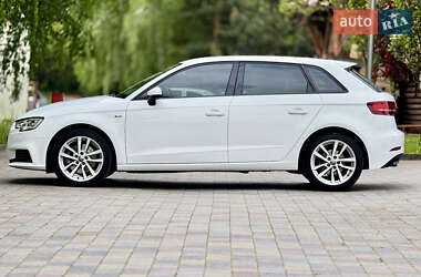 Хэтчбек Audi A3 2020 в 