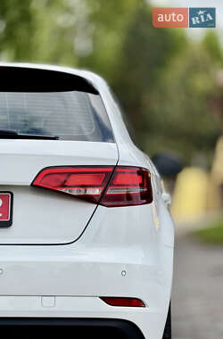 Хэтчбек Audi A3 2020 в 
