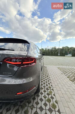 Хэтчбек Audi A3 2016 в 