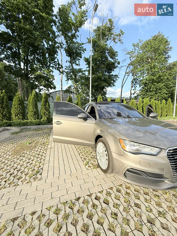 Хетчбек Audi A3 2016 в Харкові