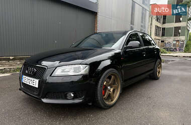 Хэтчбек Audi A3 2009 в 