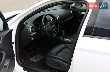 Седан Audi A3 2015 в 