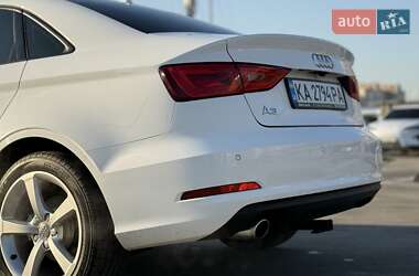 Седан Audi A3 2015 в 