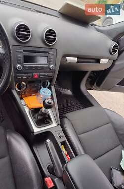 Хэтчбек Audi A3 2007 в 