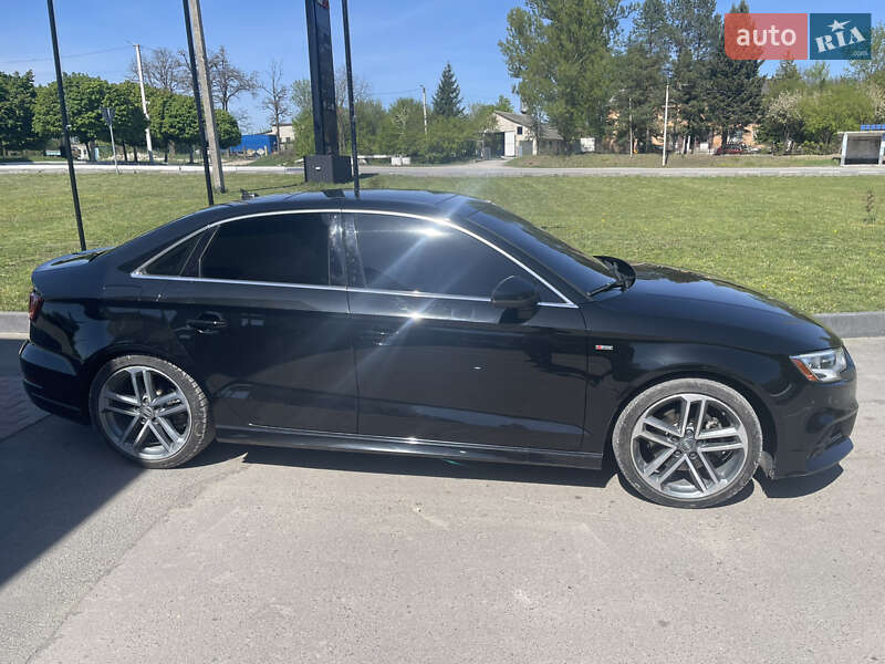 Седан Audi A3 2017 в Хырове