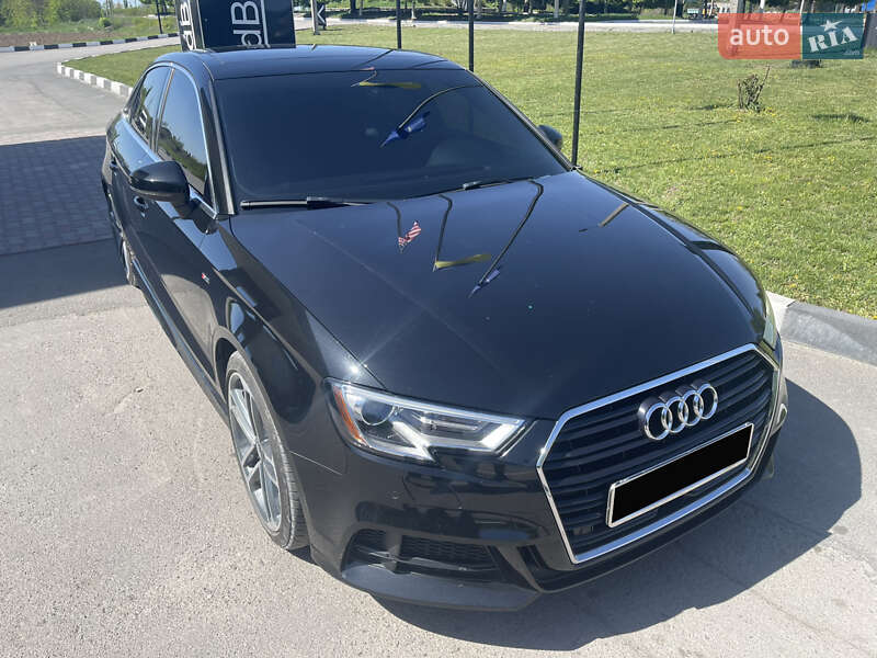 Седан Audi A3 2017 в Городку фото Седан Audi A3 2017 в Городку