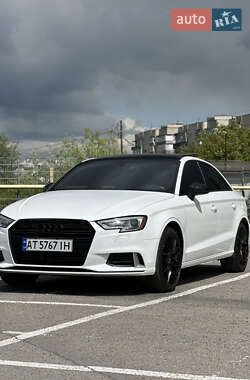 Седан Audi A3 2017 в 