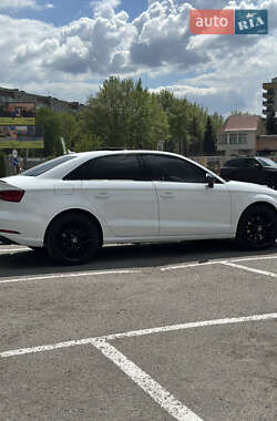 Седан Audi A3 2017 в 
