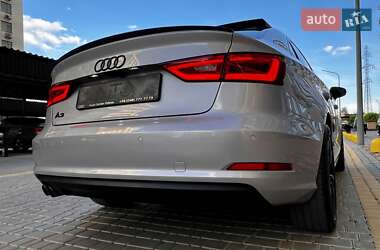 Седан Audi A3 2016 в 
