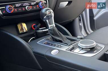 Седан Audi A3 2016 в 