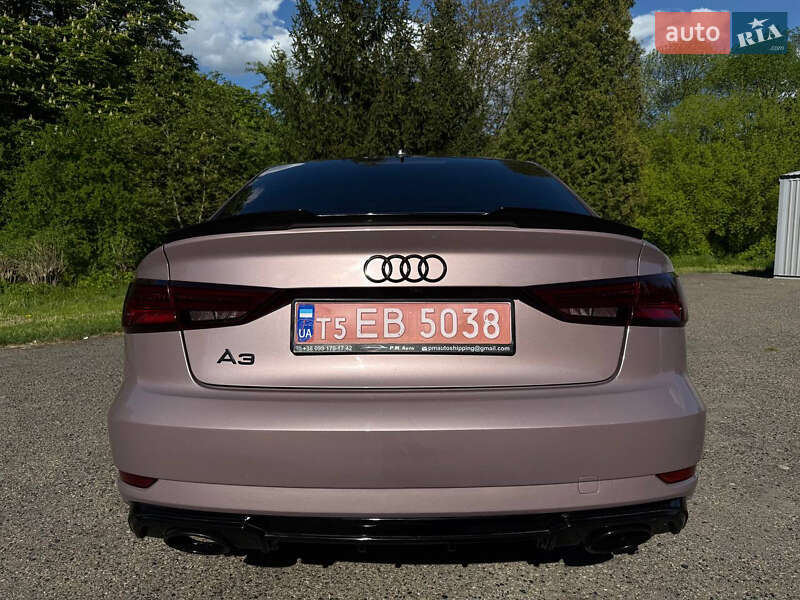 Седан Audi A3 2019 в Бурштыне