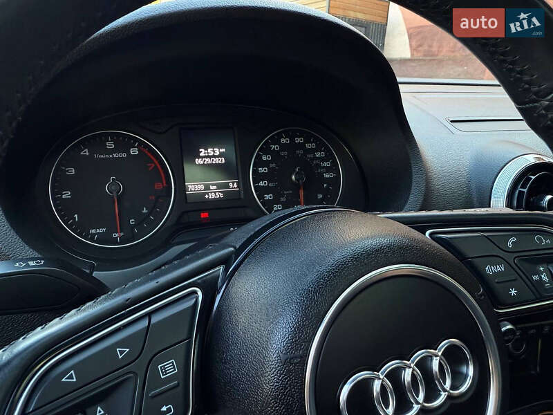 Седан Audi A3 2019 в Бурштыне