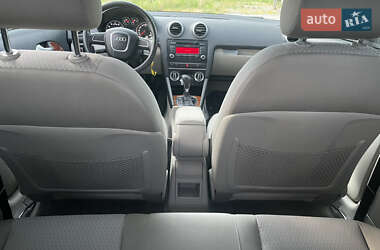 Хэтчбек Audi A3 2009 в 