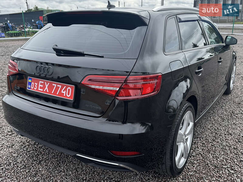Хэтчбек Audi A3 2017 в Луцке
