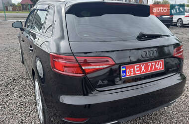 Хетчбек Audi A3 2017 в 