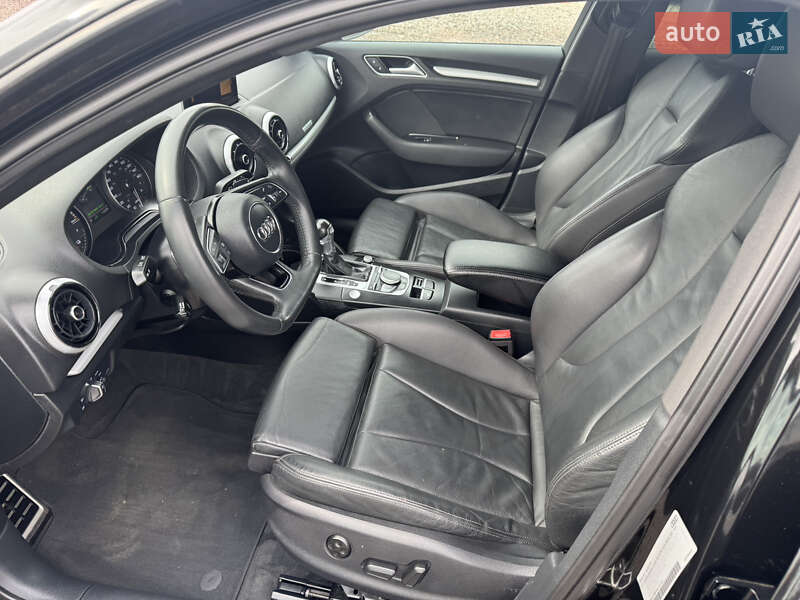 Хэтчбек Audi A3 2017 в Луцке
