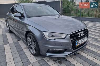 Седан Audi A3 2015 в Львові