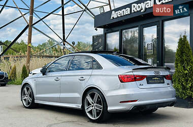 Седан Audi A3 2016 в 