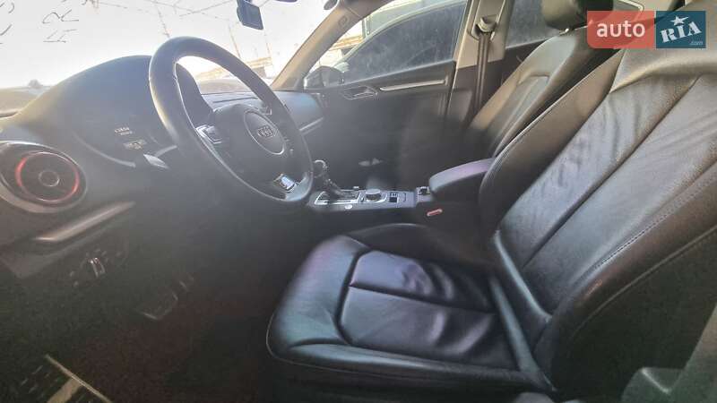 Седан Audi A3 2014 в Львове