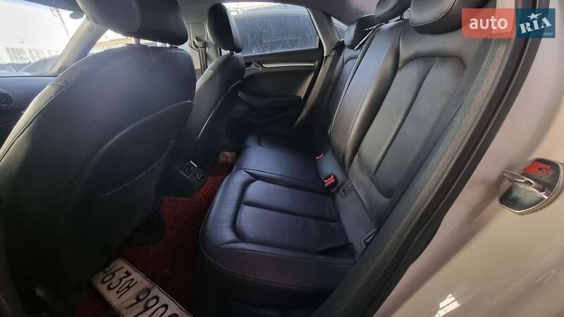 Седан Audi A3 2014 в Львове