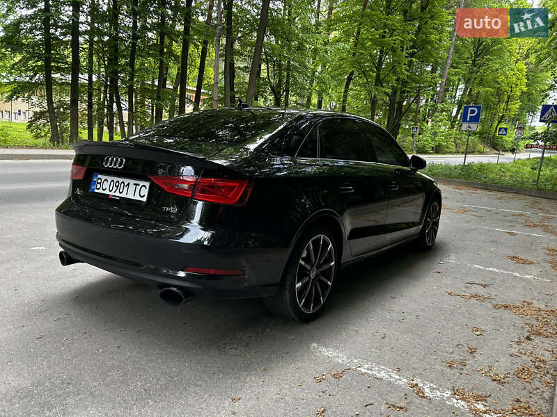 Седан Audi A3 2015 в Львове