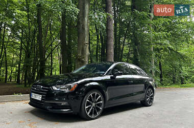 Седан Audi A3 2015 в Львові