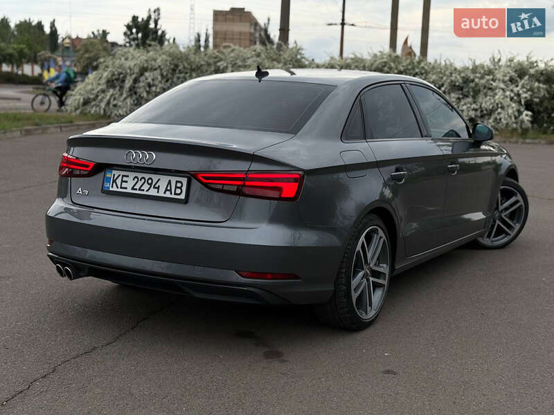 Седан Audi A3 2019 в Кривом Роге