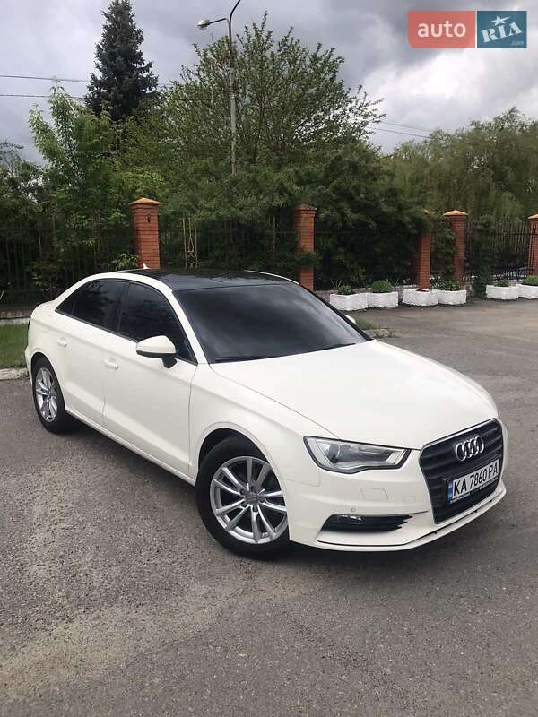 Седан Audi A3 2014 в 